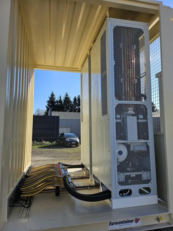 Installation d'un système de stockage d'énergie en Corse, Saint-Étienne, BJ Connect 42