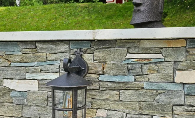 Remplacement d'éclairage extérieur pour terrasse d'une maison à Saint-Étienne